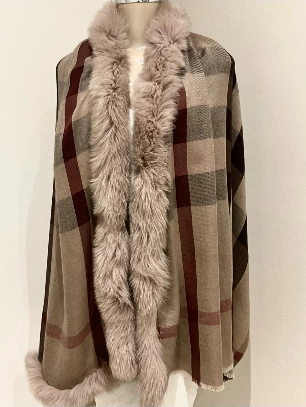 BURBERRY FUR TRIM PLAID WRAP / STOLE.